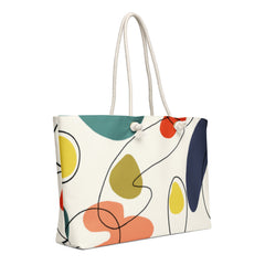 Chic and spacious tote bag designed for style and practicality, ideal for carrying all your daily needs with ease.